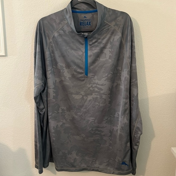 Tommy Bahama Men's XXL gray camo Long Sleeve Quarter Zip polyester - Picture 1 of 4